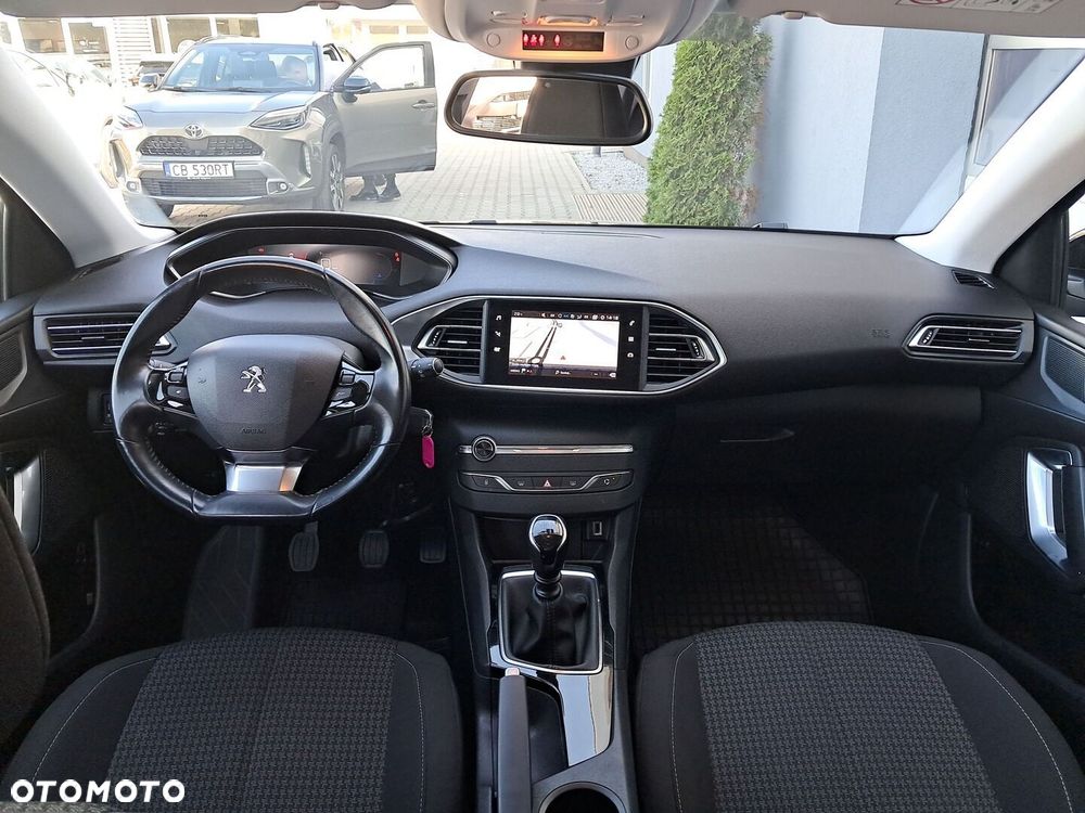 Peugeot 308 - 25