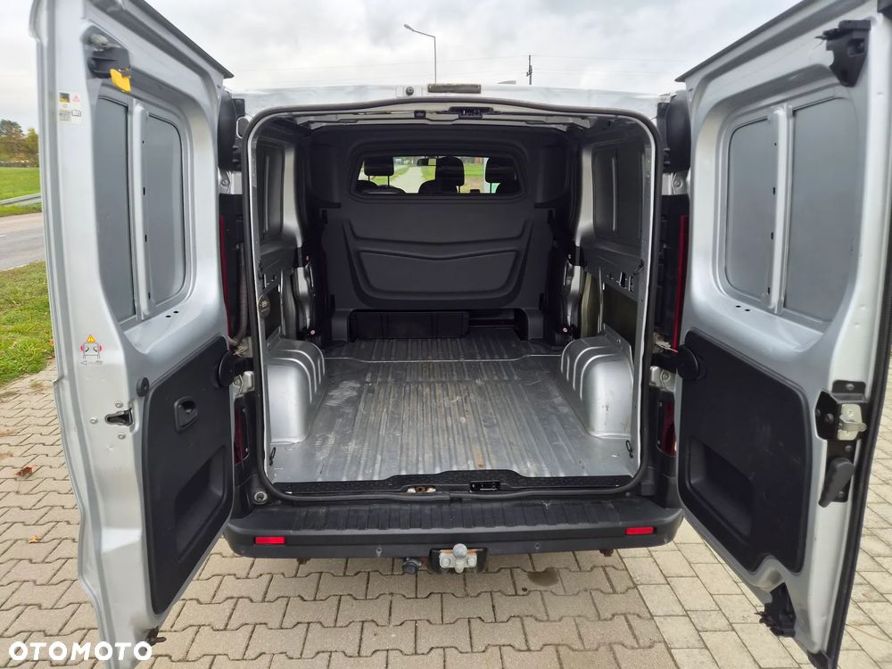 Opel Vivaro - 13