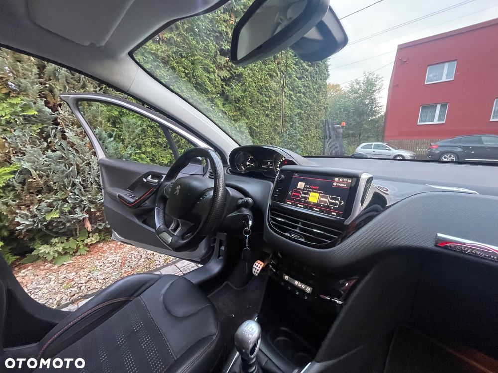 Peugeot 208 - 26