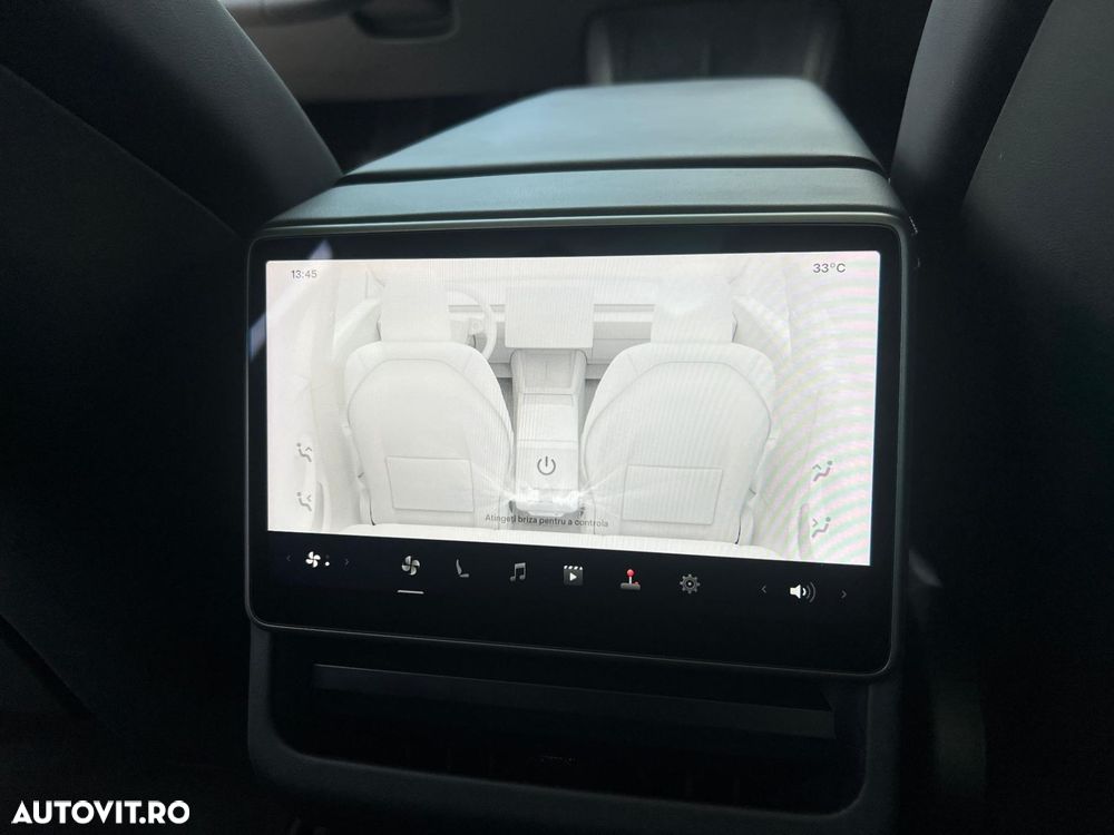 Tesla Model 3 - 40