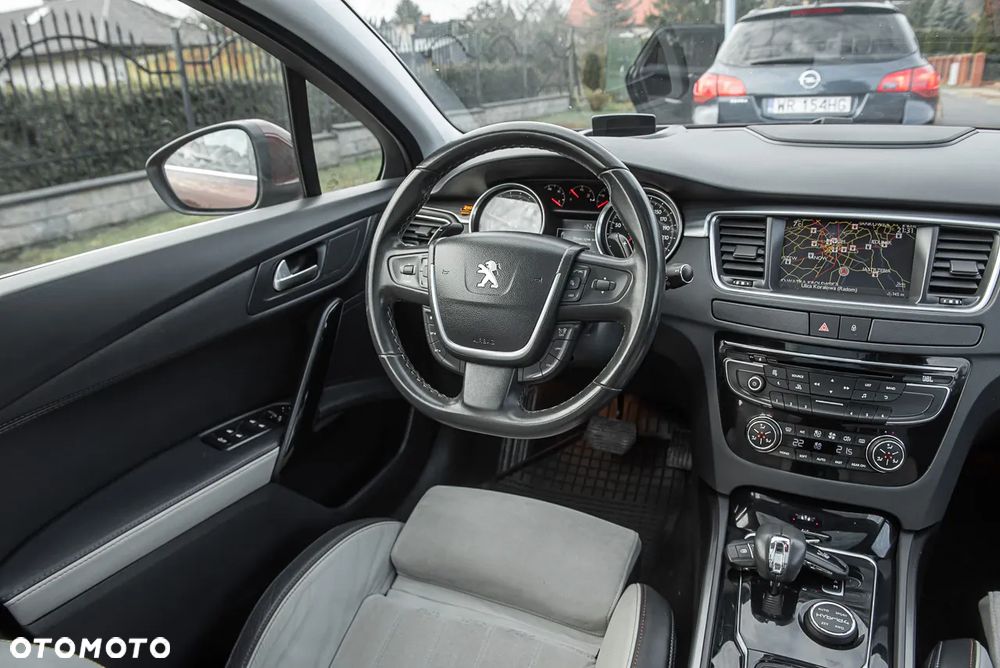 Peugeot 508 RXH Hybrid4 - 30