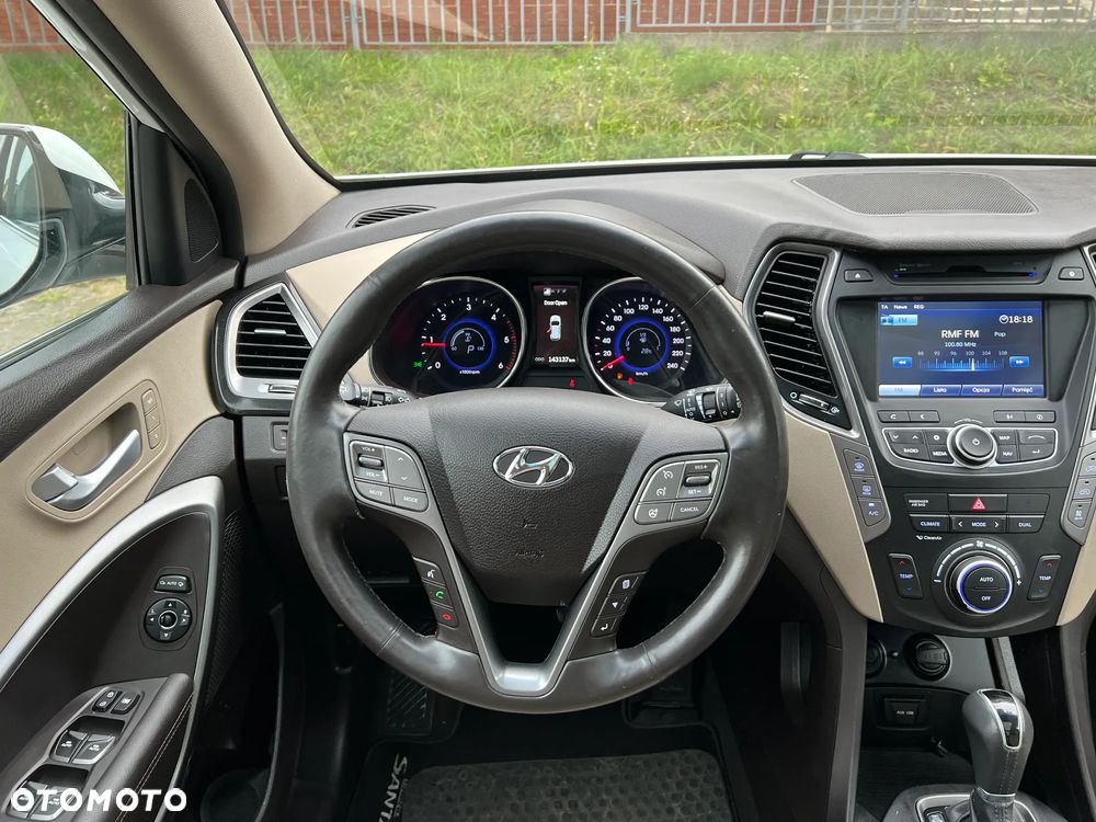 Hyundai Grand Santa Fe 2.2 CRDi Platinum 6os - 24