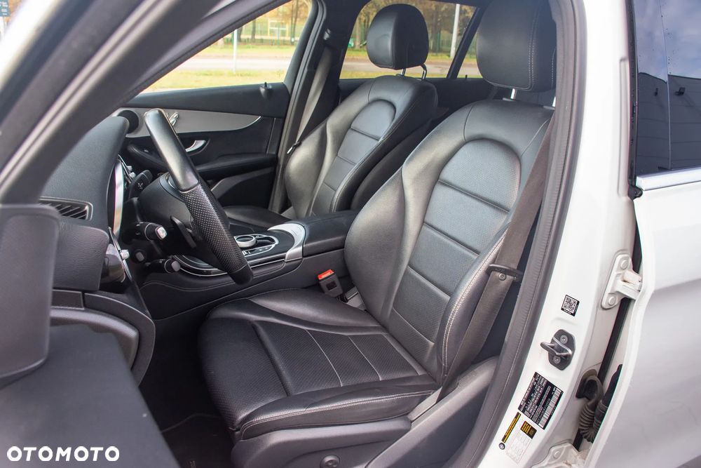 Mercedes-Benz GLC - 9