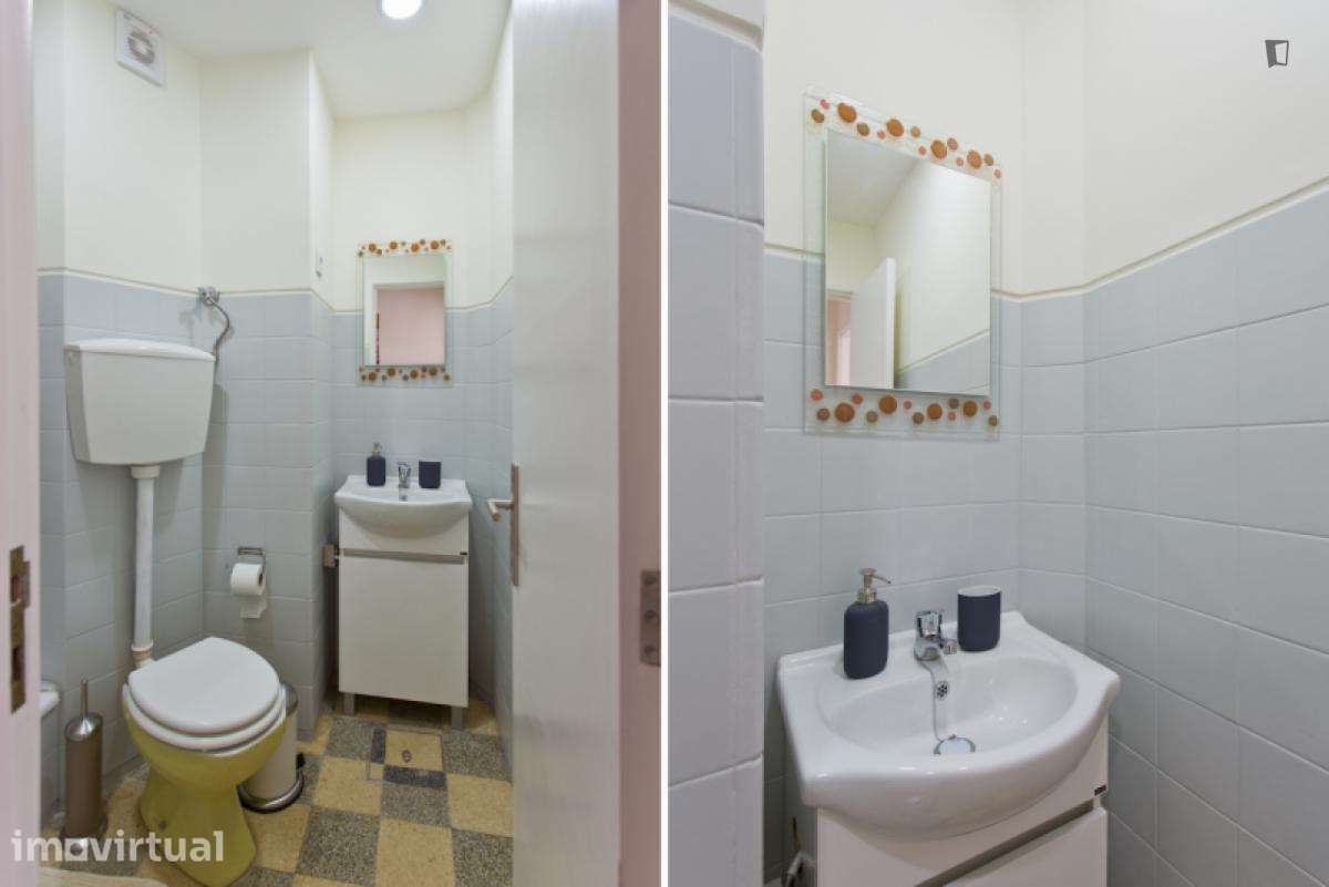 Apartamento com 1 quartos - localizado em Santo Ildefonso Porto - Grande imagem: 3/23