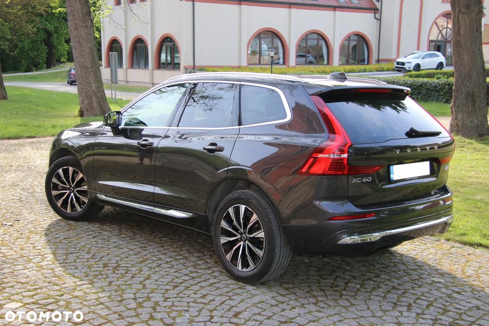 Volvo XC 60 B4 D Plus Bright - 6