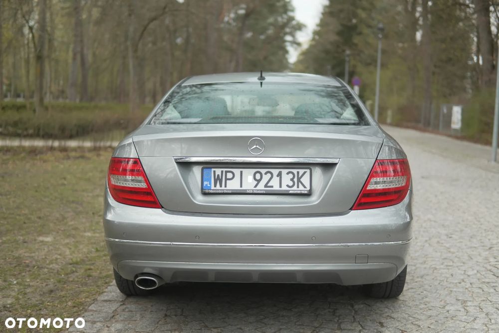Mercedes-Benz Klasa C 220 CDI BlueEff - 4