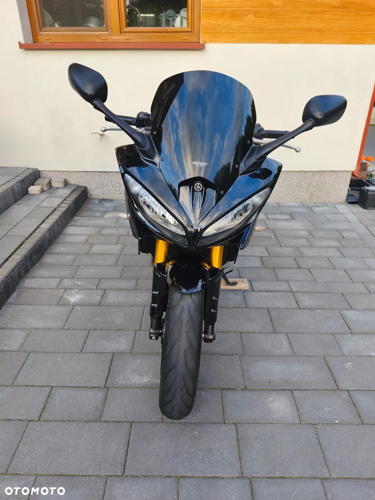 Yamaha FZ8 - 8