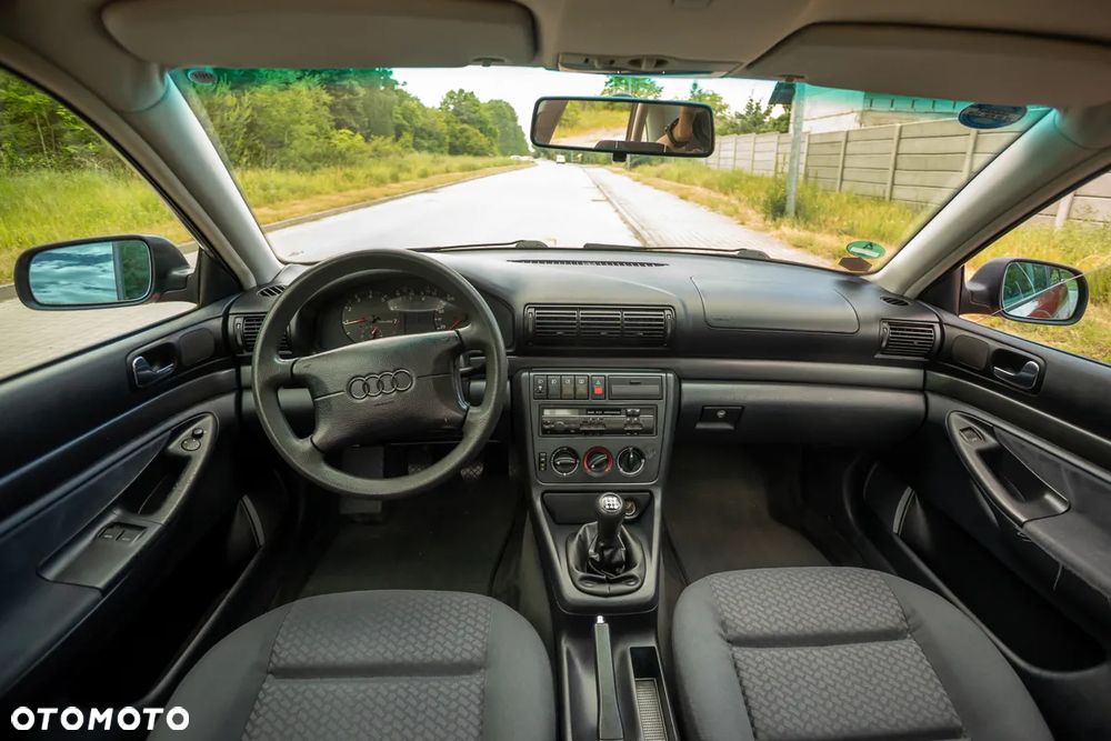 Audi A4 Limousine - 7