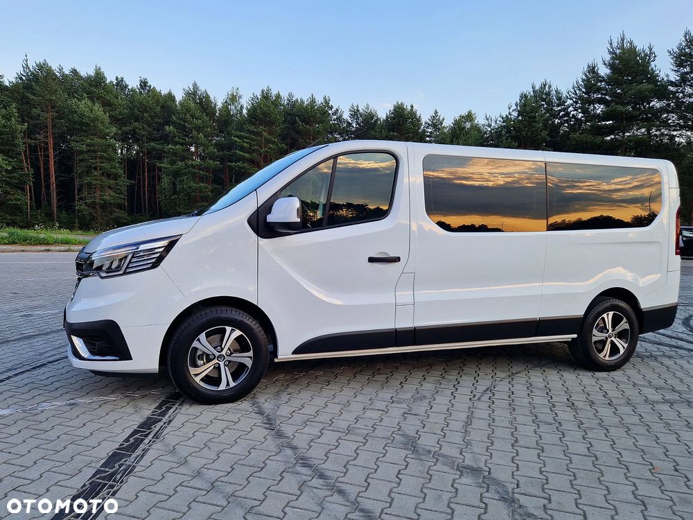 Renault Trafic 2.0 dCi - 9
