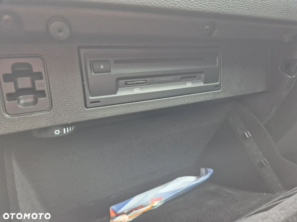 Volkswagen Passat - 39