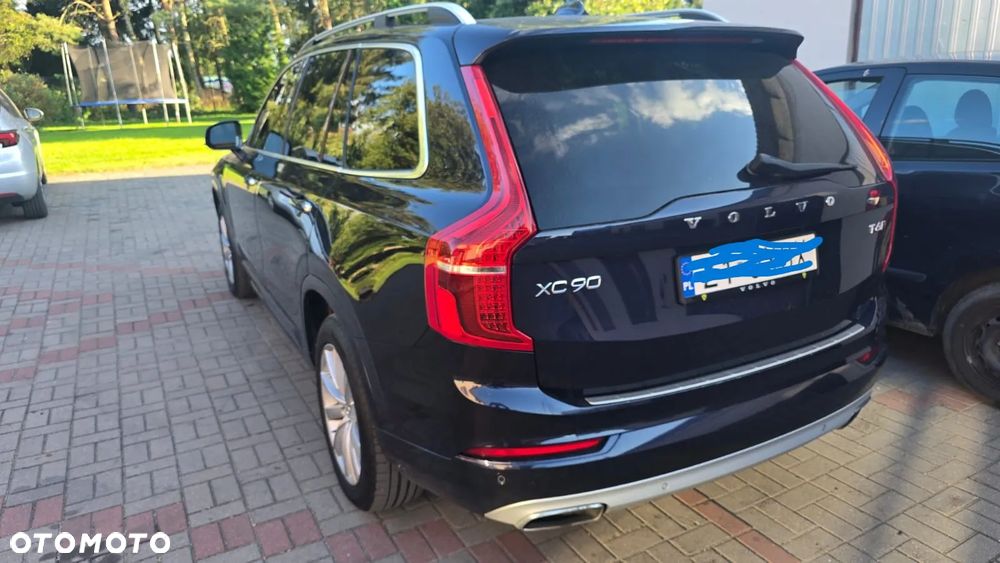 Volvo XC 90 - 3