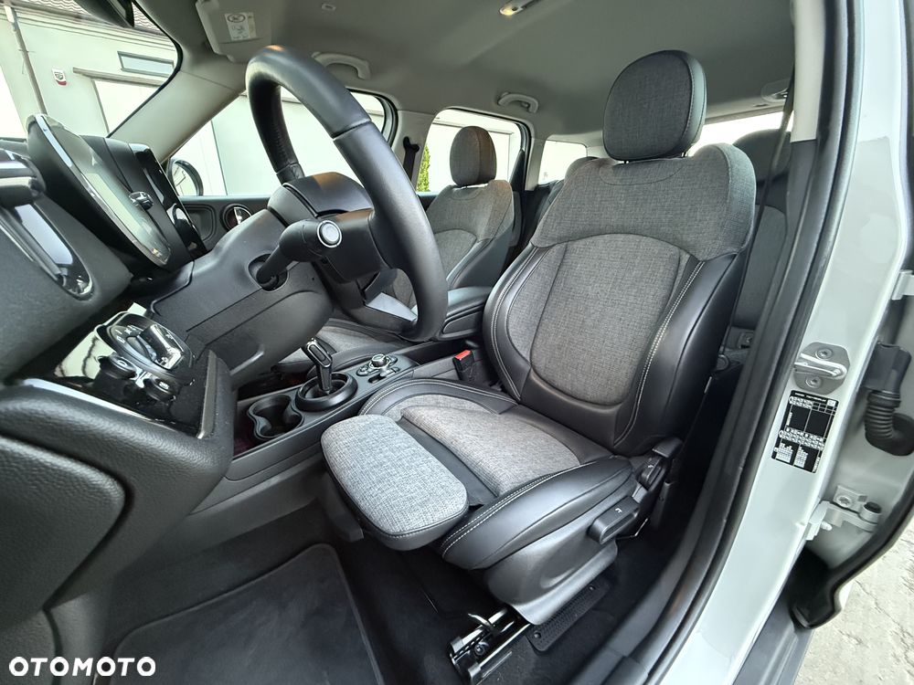 MINI Countryman Cooper Classic Trim - 12