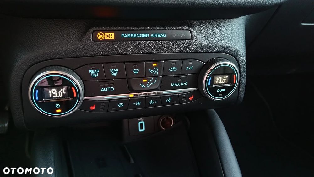 Ford Focus 2.0 EcoBlue Vignale - 25