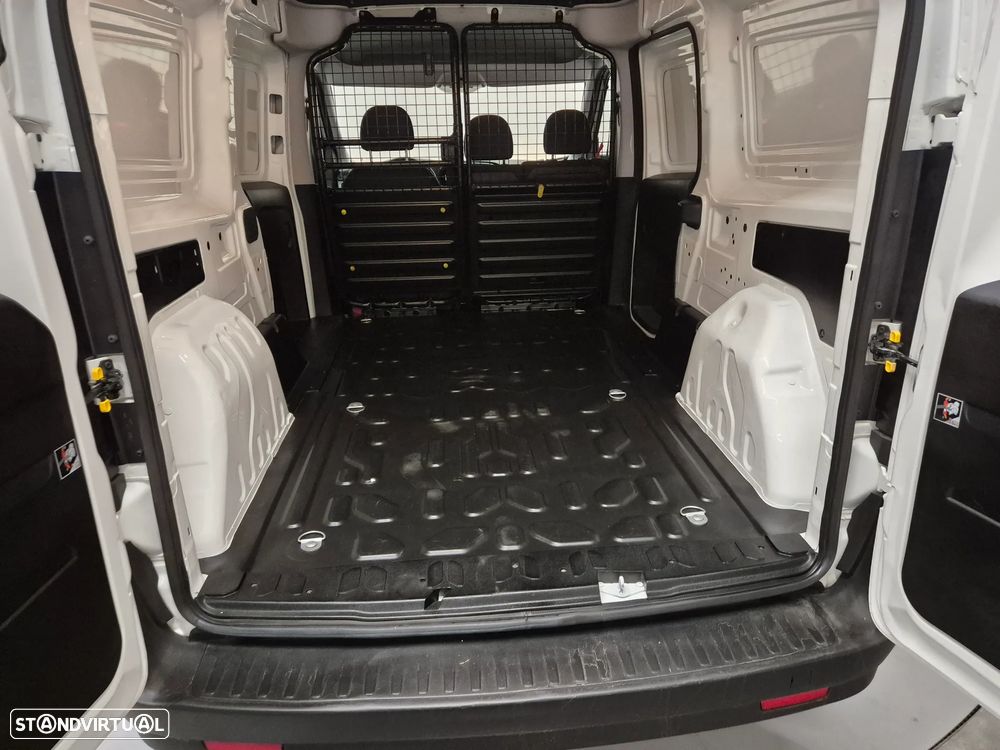 Fiat Doblo Cargo 1.6 M-jet Maxi XL - 25