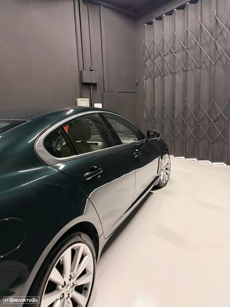 Jaguar XF 3.0 D V6 Premium Luxury - 9