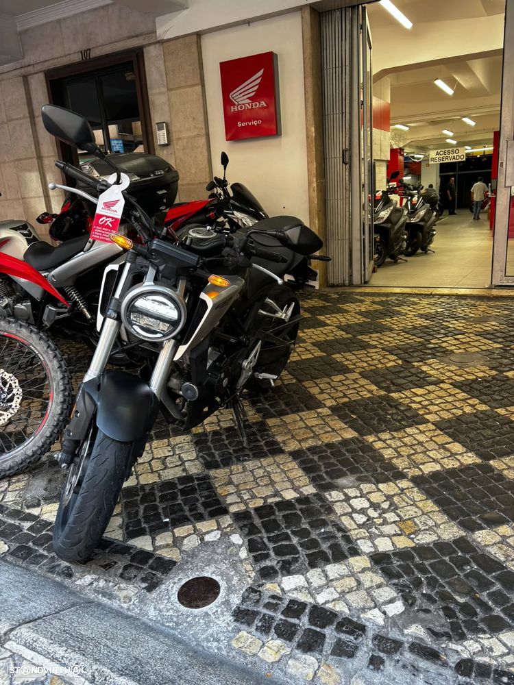 Honda CBR - 8