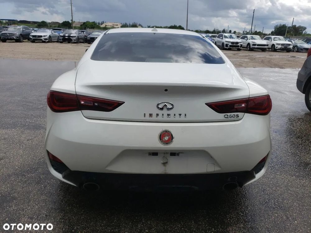 Infiniti Q60 - 6