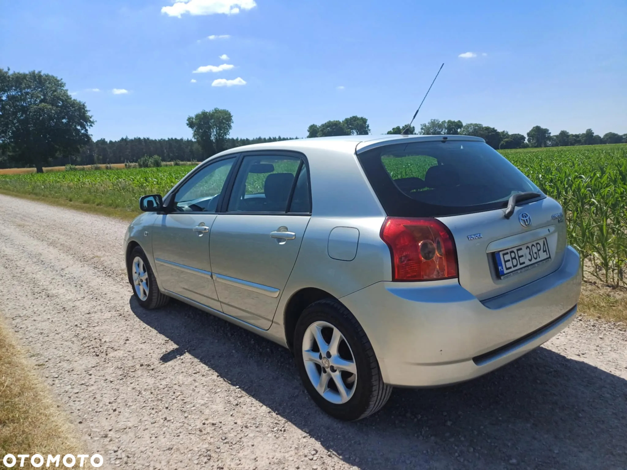 Toyota Corolla 2.0 D-4D Sol - 3