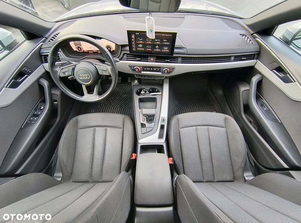 Audi A4 Limousine - 11