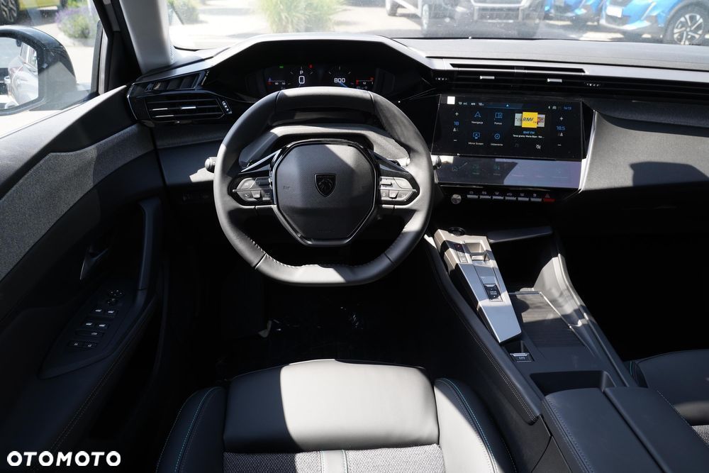 Peugeot 308 1.2 mHEV Allure S&S e-DCS6 - 17