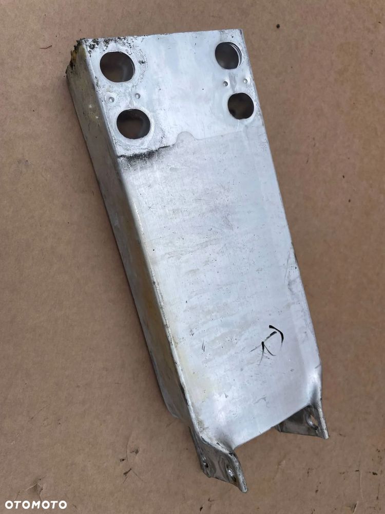 MERCEDES C W205 C63 AMG STREFA ZGNIOTU PRAWA PRZÓD - 12