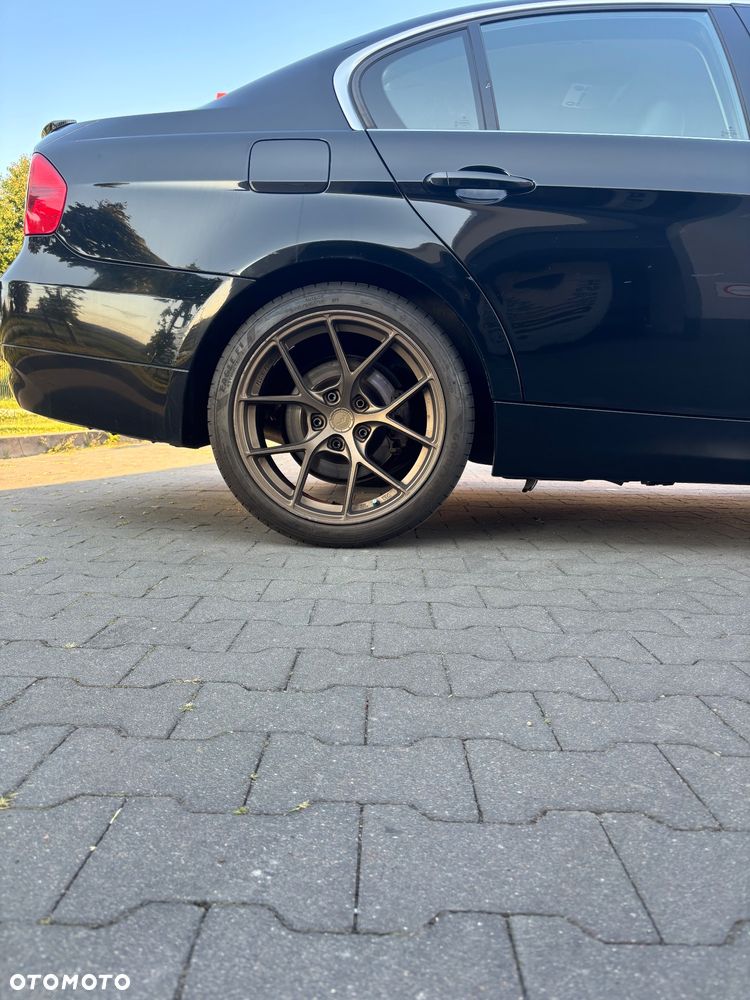 BMW Seria 3 325i - 10