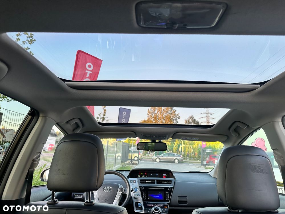 Toyota Prius+ (Hybrid) Executive - 26
