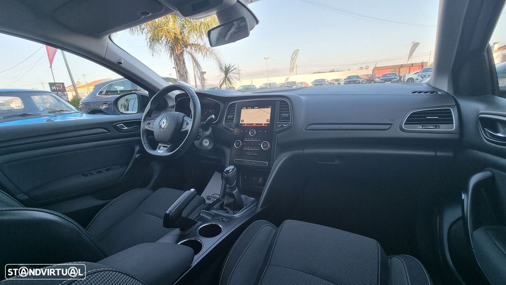 Renault Mégane Sport Tourer - 14
