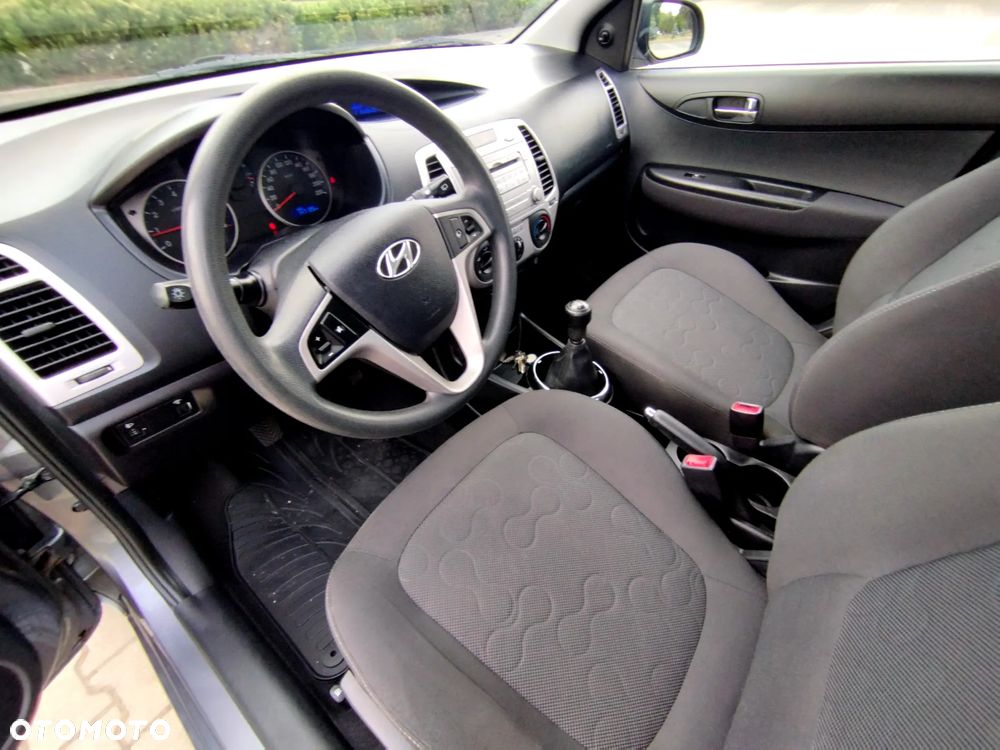 Hyundai i20 - 14