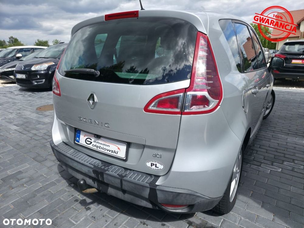 Renault Scenic dCi 110 EDC Paris - 10