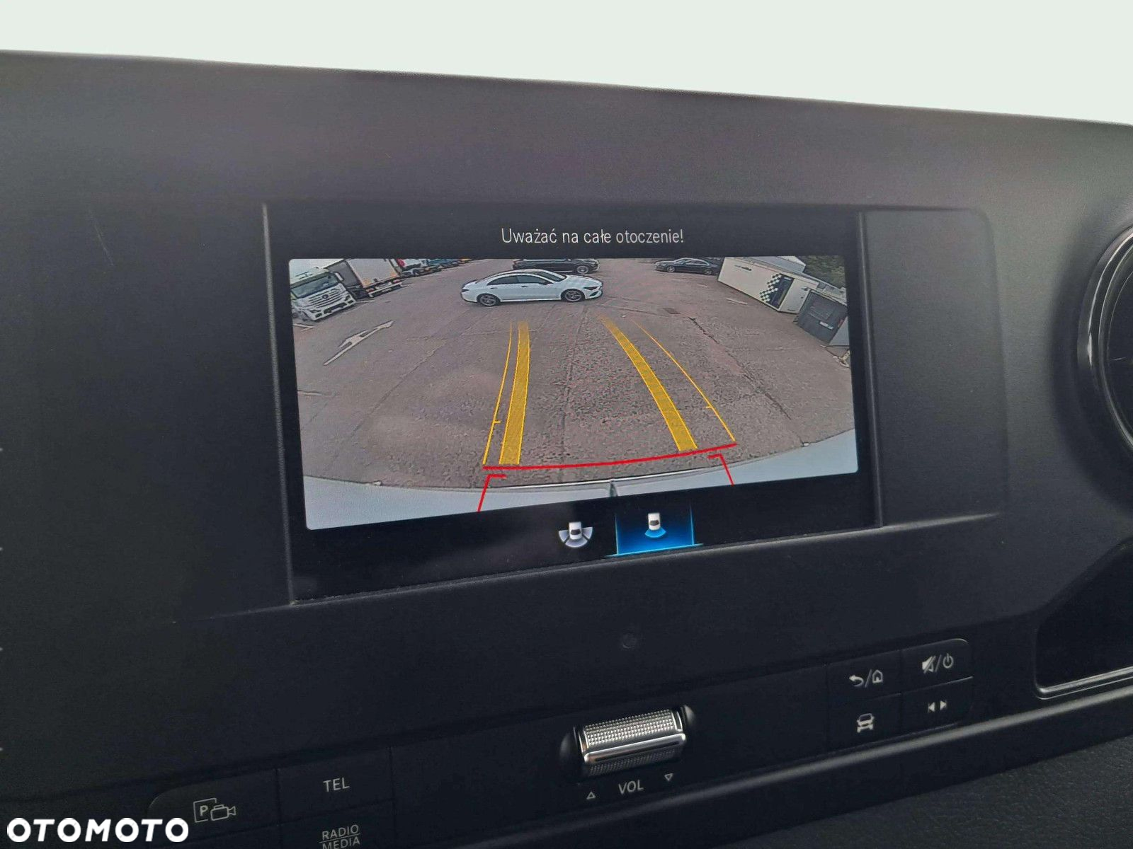 Mercedes-Benz Sprinter . - 15