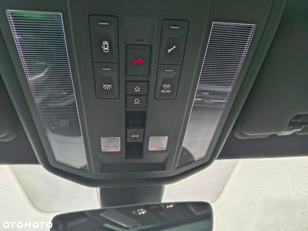 Volkswagen Touareg - 30