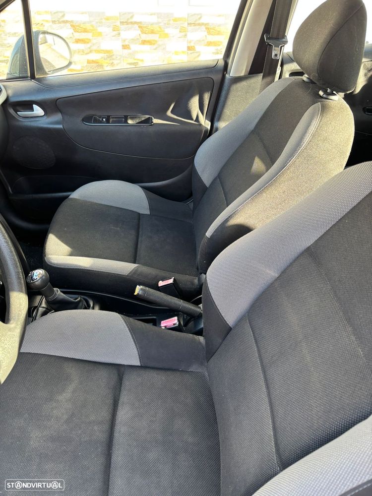 Peugeot 207 1.4 16V Trendy - 6