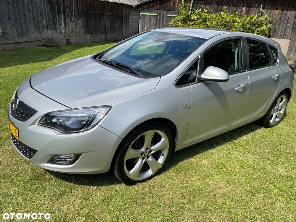 Opel Astra - 1