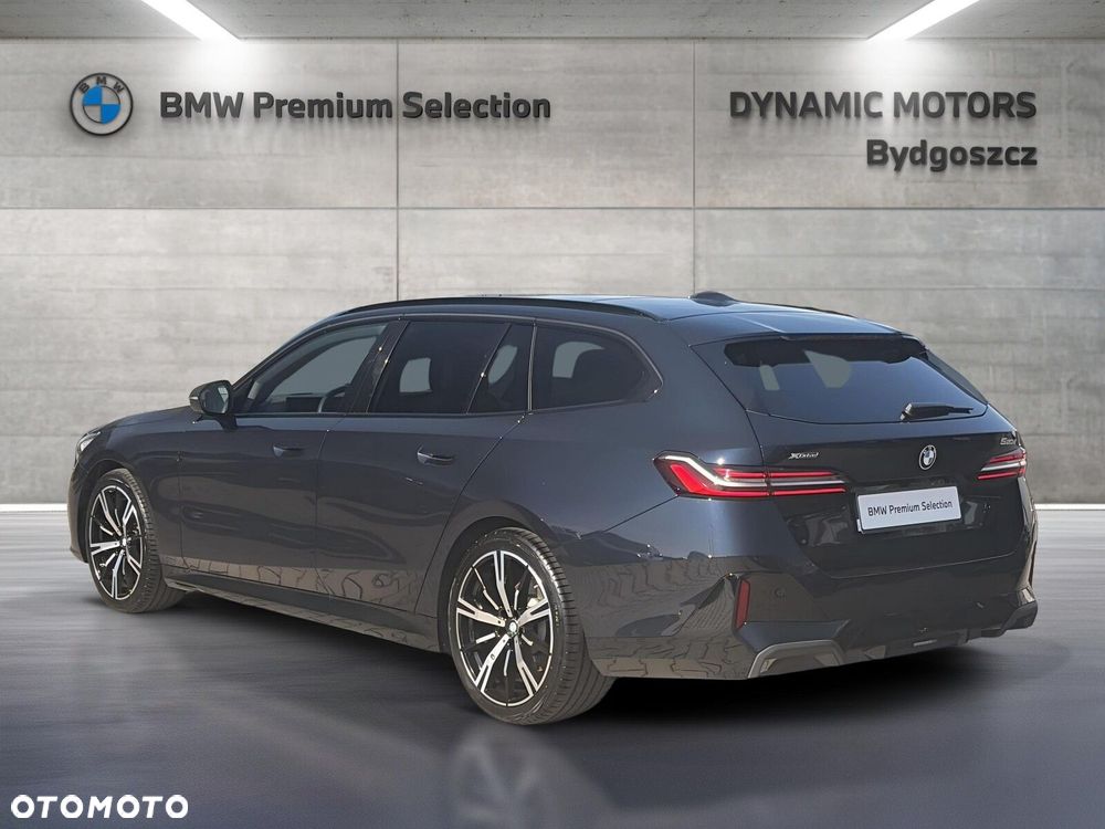BMW Seria 5 520d xDrive mHEV M Sport - 4