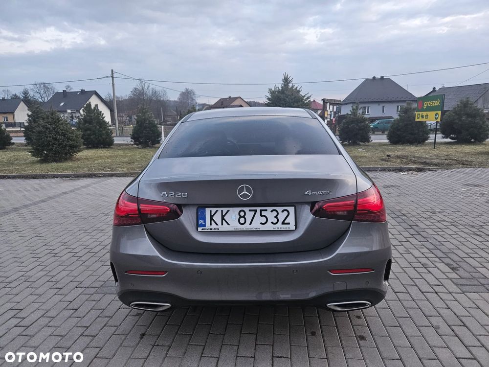 Mercedes-Benz Klasa A 220 4-Matic 7G-DCT - 6