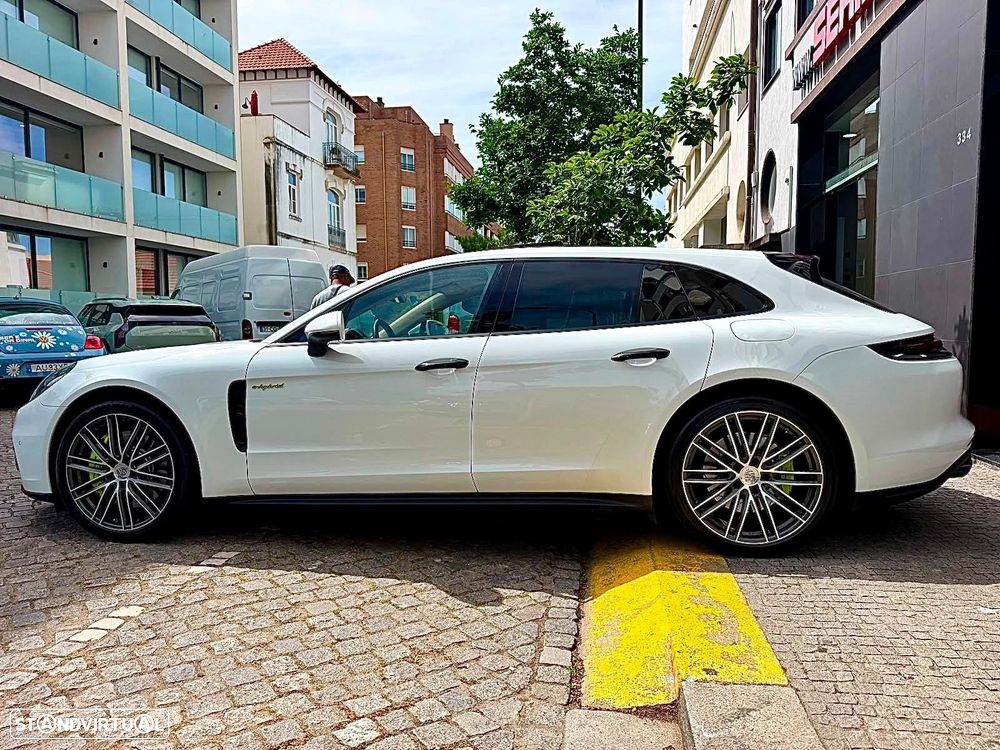 Porsche Panamera Sport Turismo 4 E-Hybrid - 8