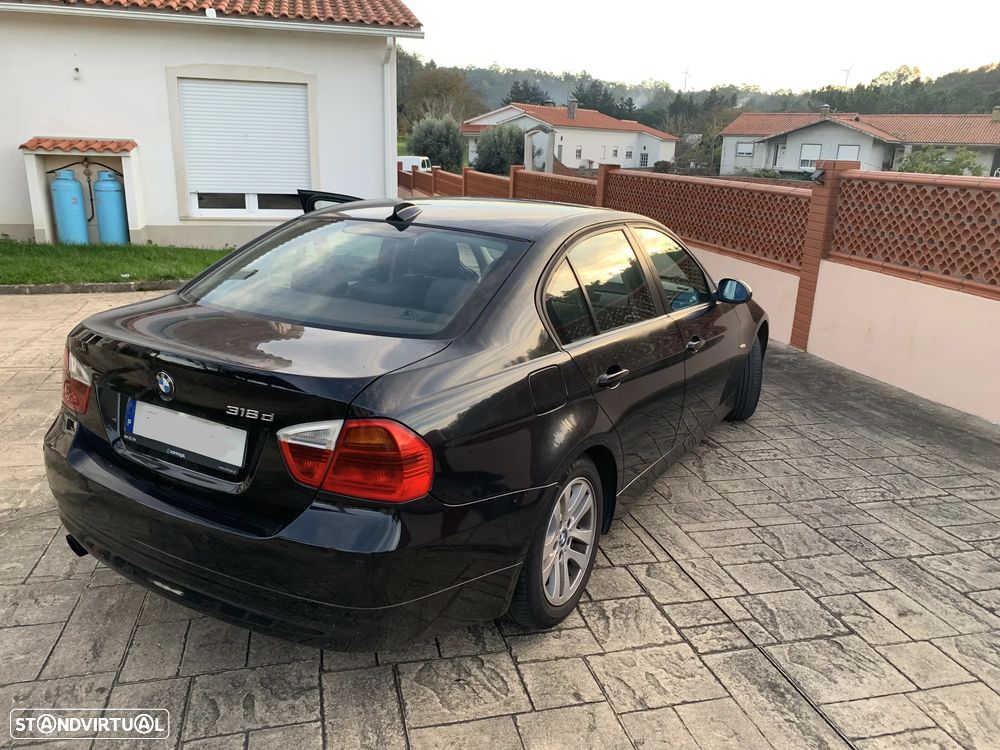 BMW 318 d - 10