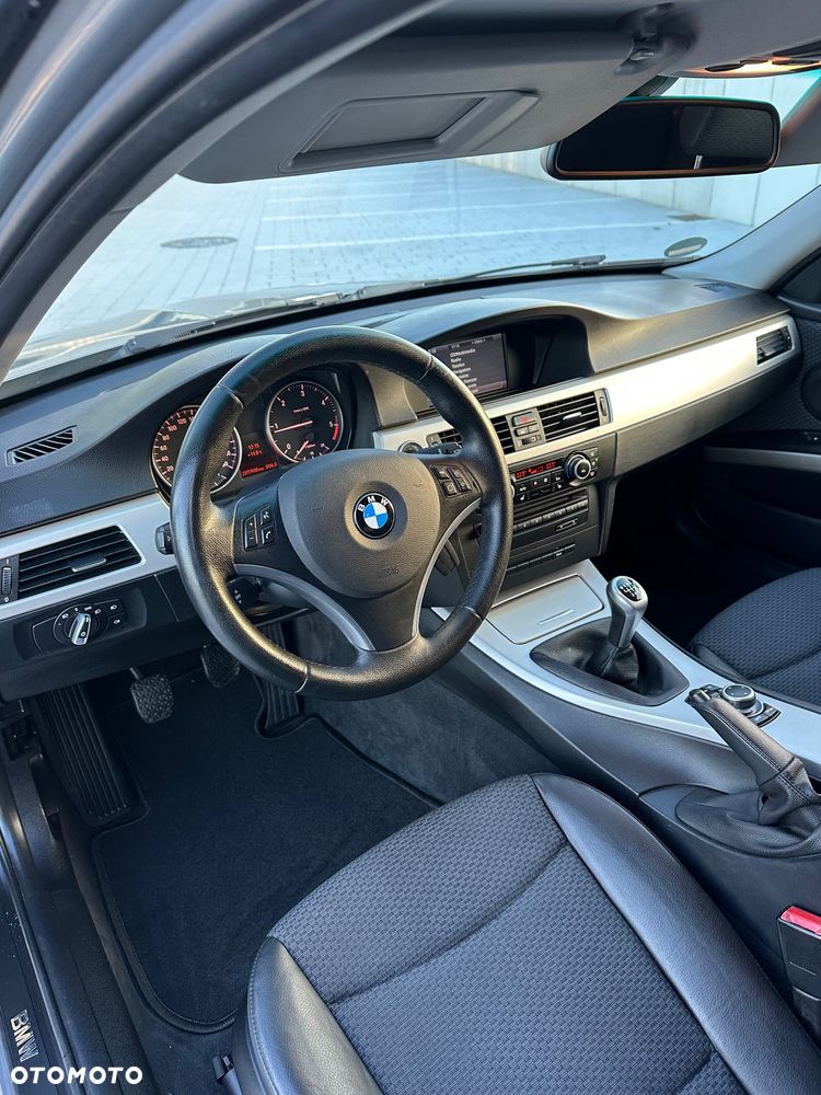 BMW Seria 3 320d Eff.Dynamics - 27