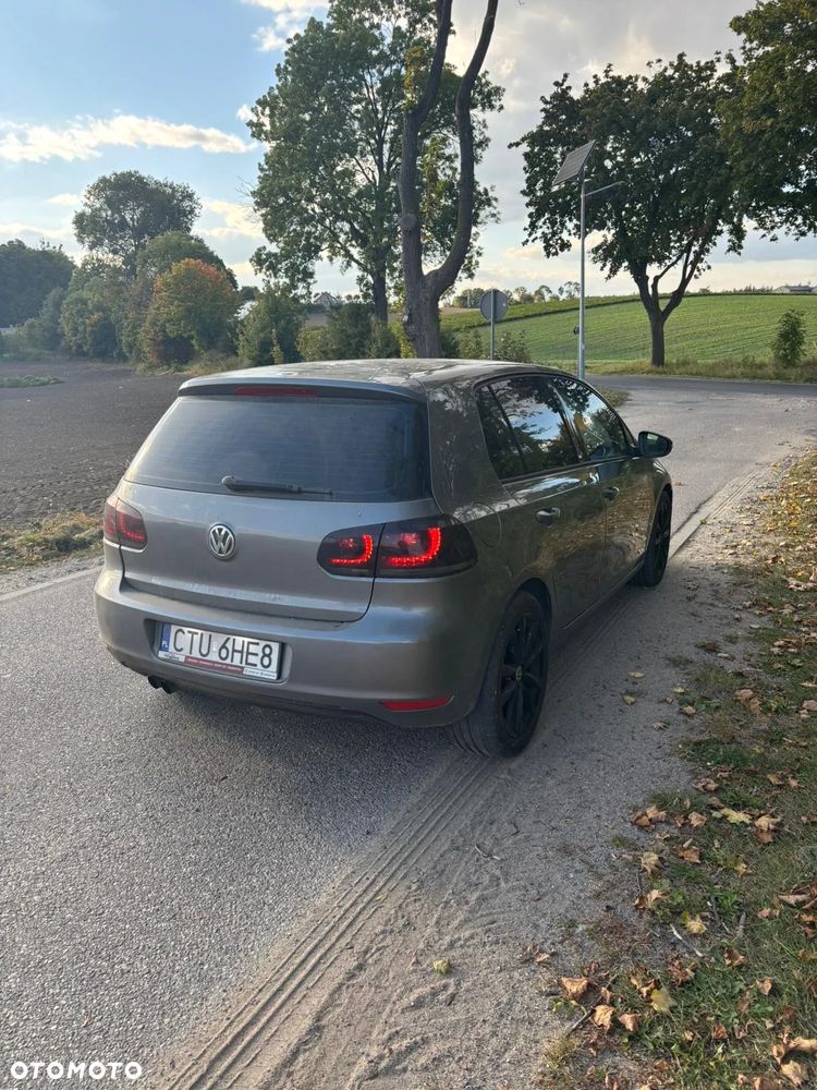 Volkswagen Golf VI 2.0 TDI Comfortline - 2