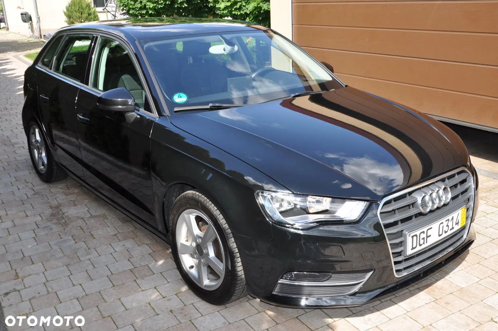 Audi A3 Sportback 1.4 TFSI Ambiente - 19