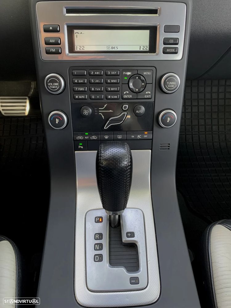 Volvo V70 2.0 D3 R-Design S/S Geartronic - 7