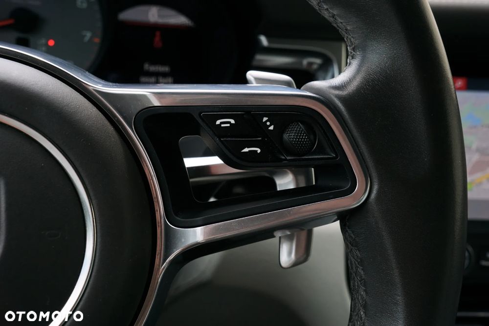 Porsche Macan S - 25