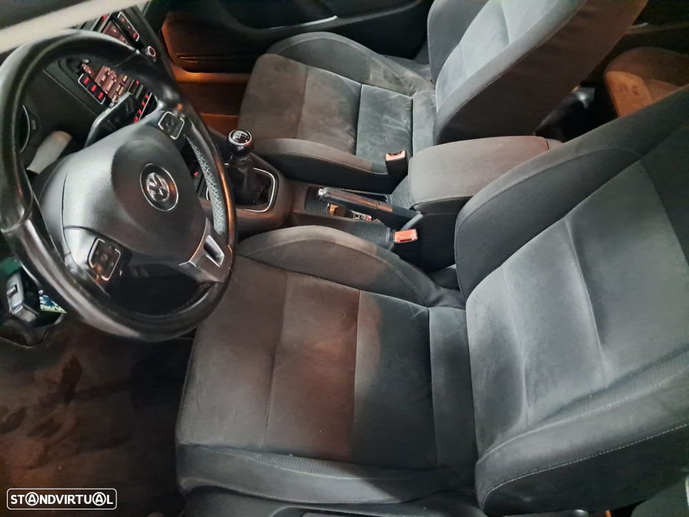 VW Golf 1.6 TDi Highline - 18