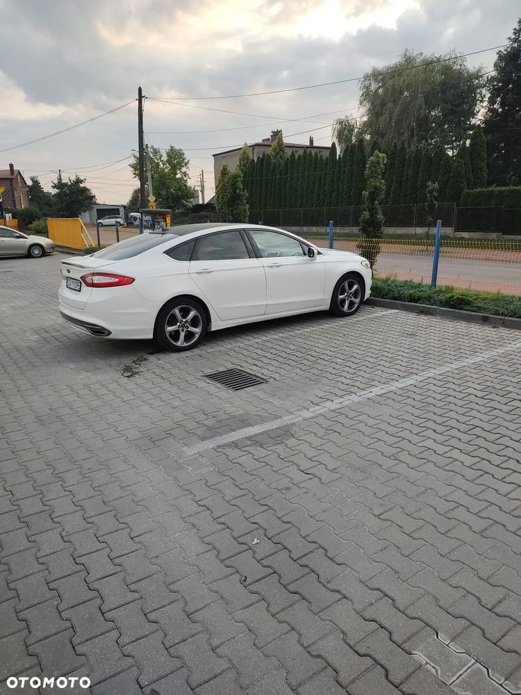 Ford Fusion 2.0 EcoBoost Titanium - 14