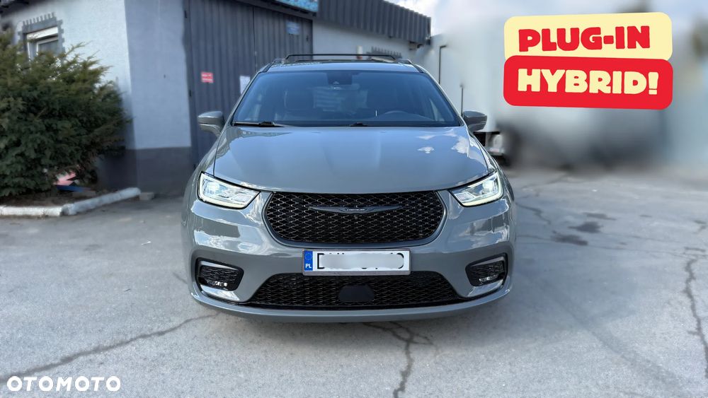 Chrysler Pacifica - 3