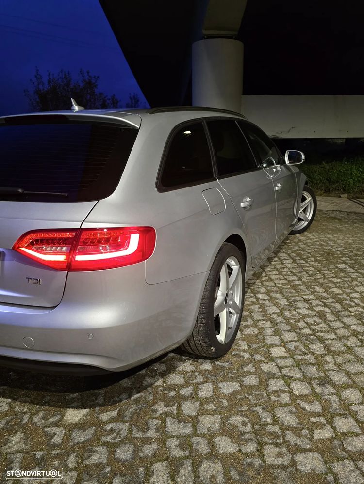 Audi A4 Avant 2.0 TDI DPF multitronic S line Sport Pack - 26