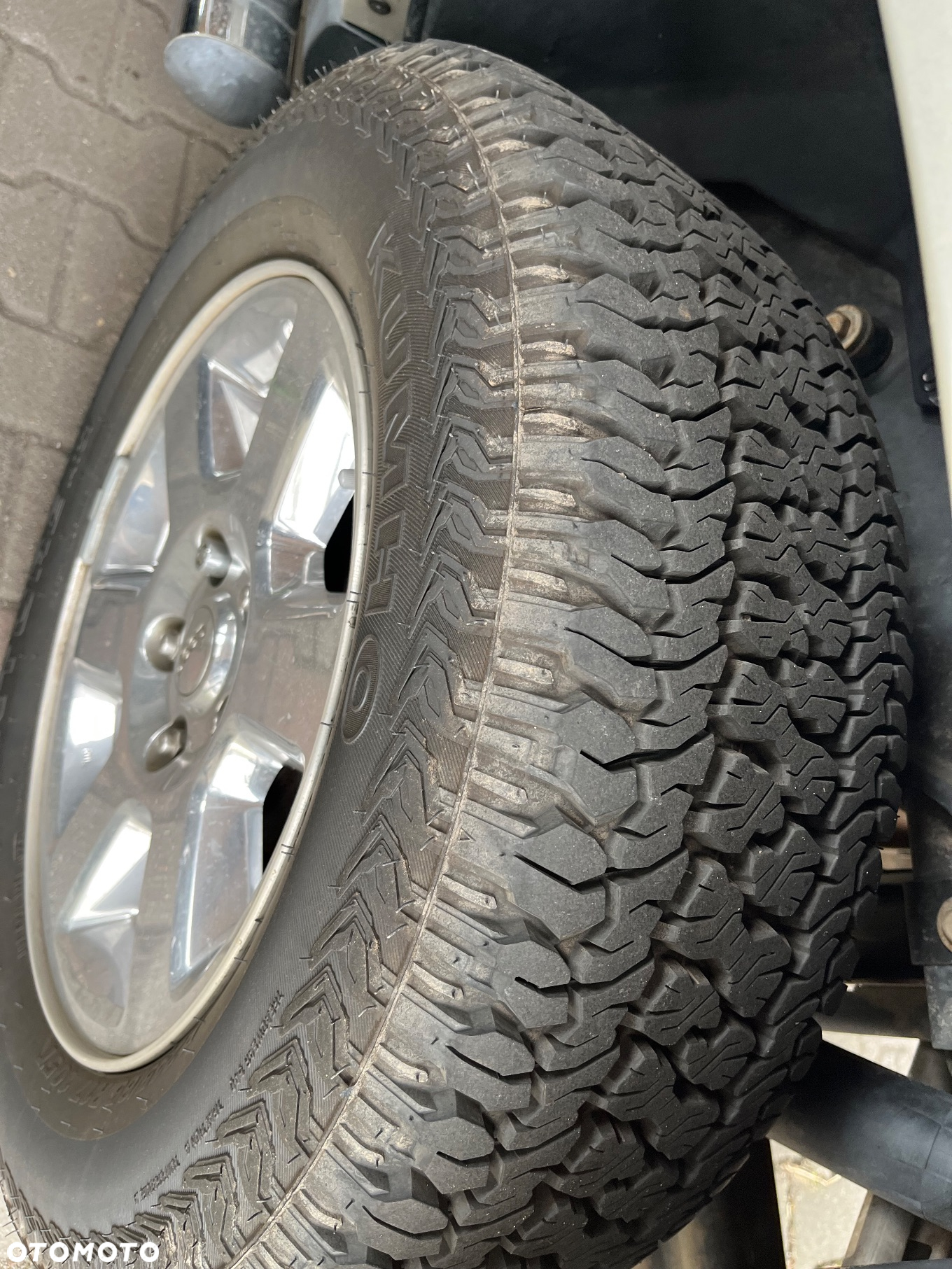 Jeep Commander 5.7 V8 HEMI Automatik Limited - 24