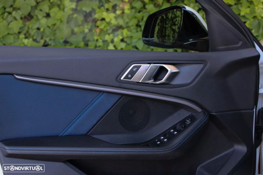 BMW 118 i Pack Desportivo M Auto - 17