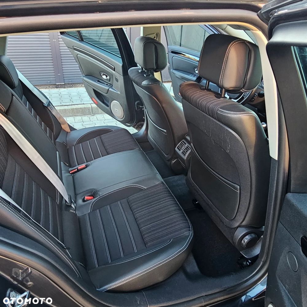 Renault Laguna dCi 150 FAP Bose - 17